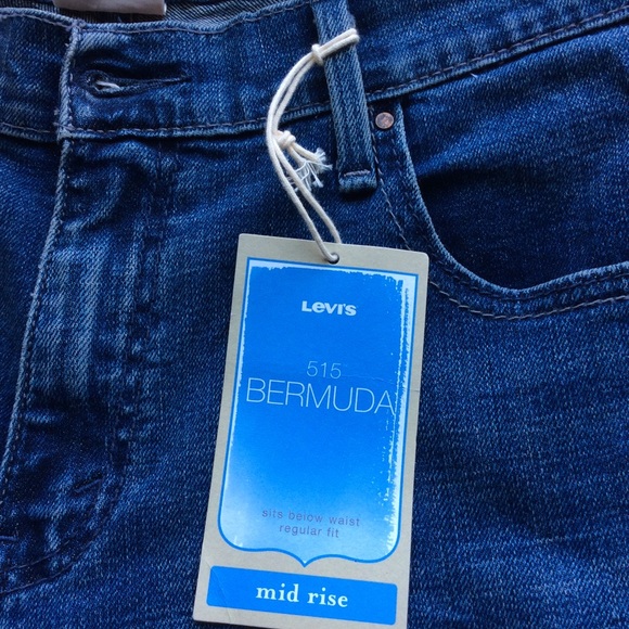 NWT LEVI’S 515 Bermuda Shorts - Picture 4 of 5